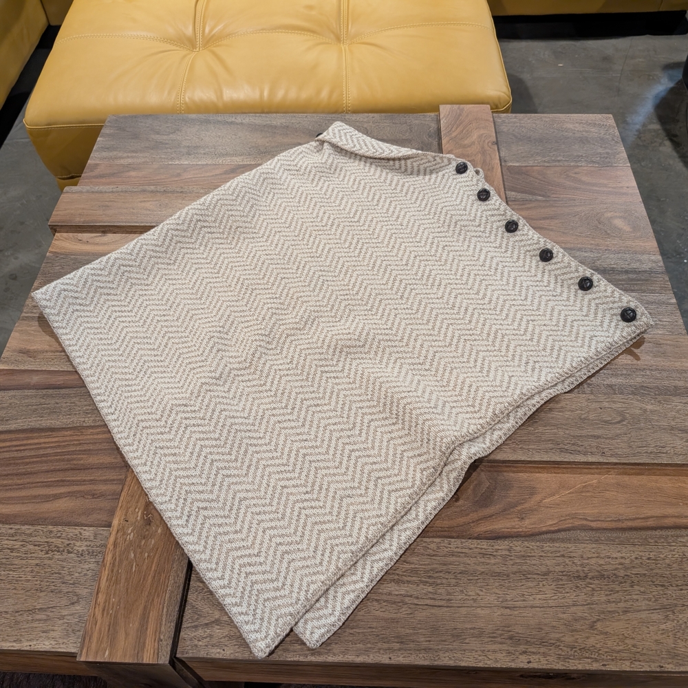 Aran Woollen Mills Chevron Shawl